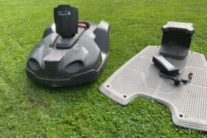 Husqvarna Automower 330X – tweedehands - Image 1